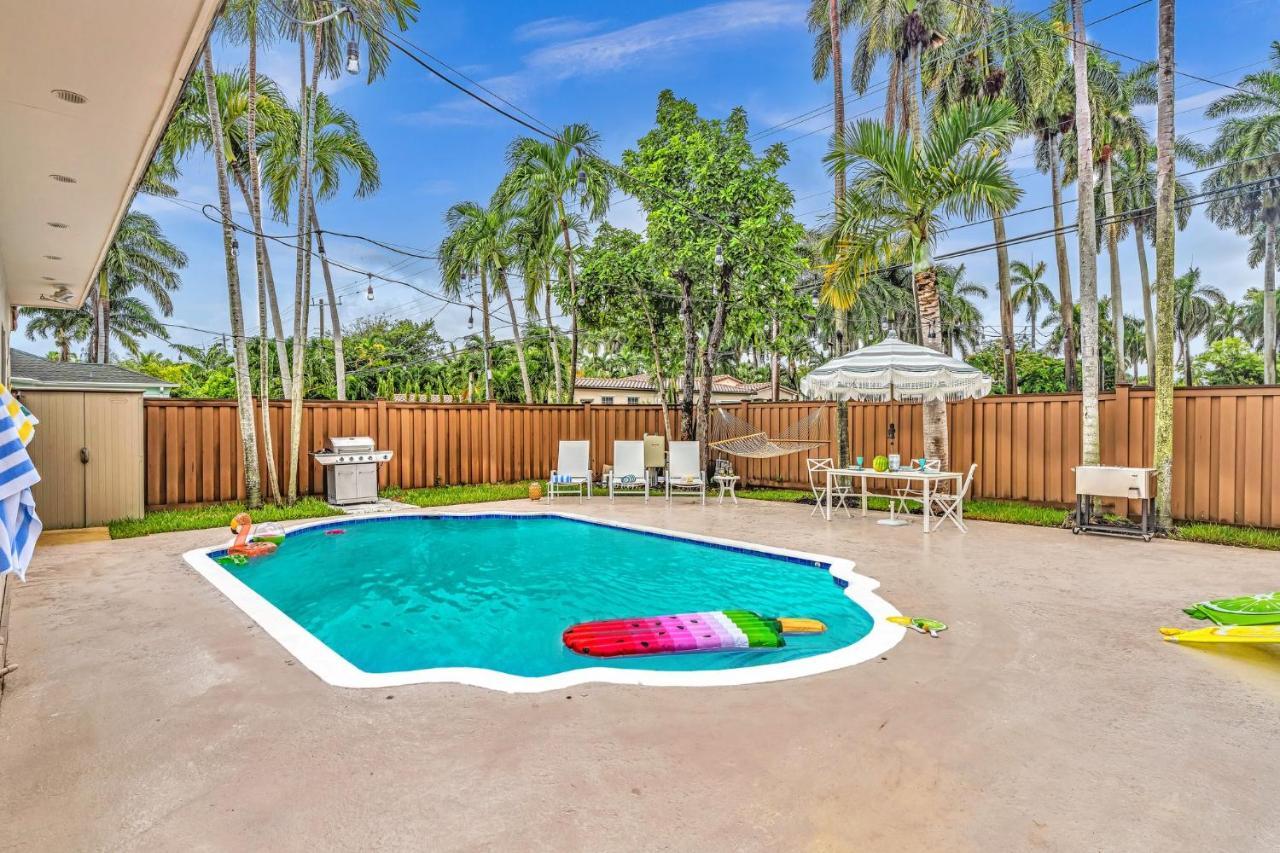 Tropical Oasis With Pool 10 Mins Airport & 5 Mins