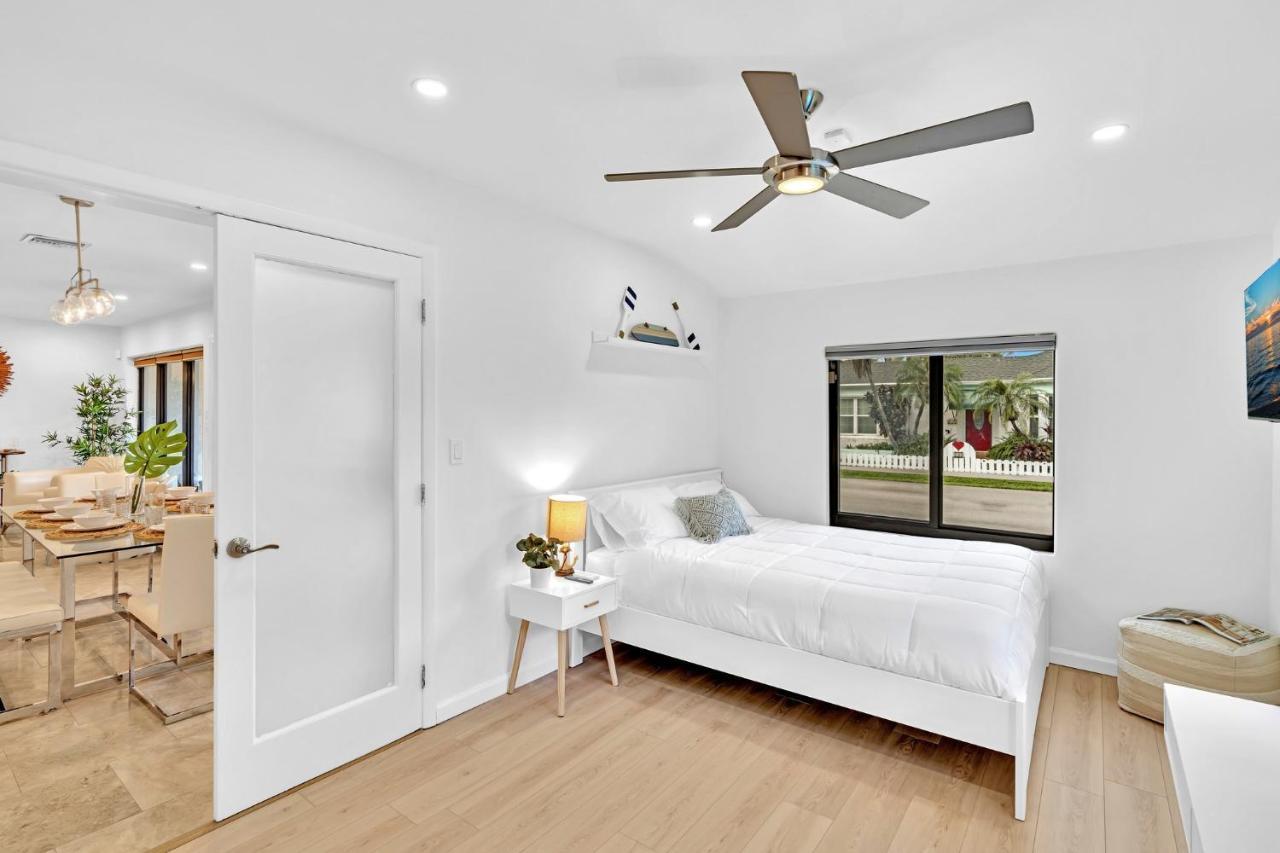 Tropical Oasis With Pool 10 Mins Airport & 5 Mins Hollywood