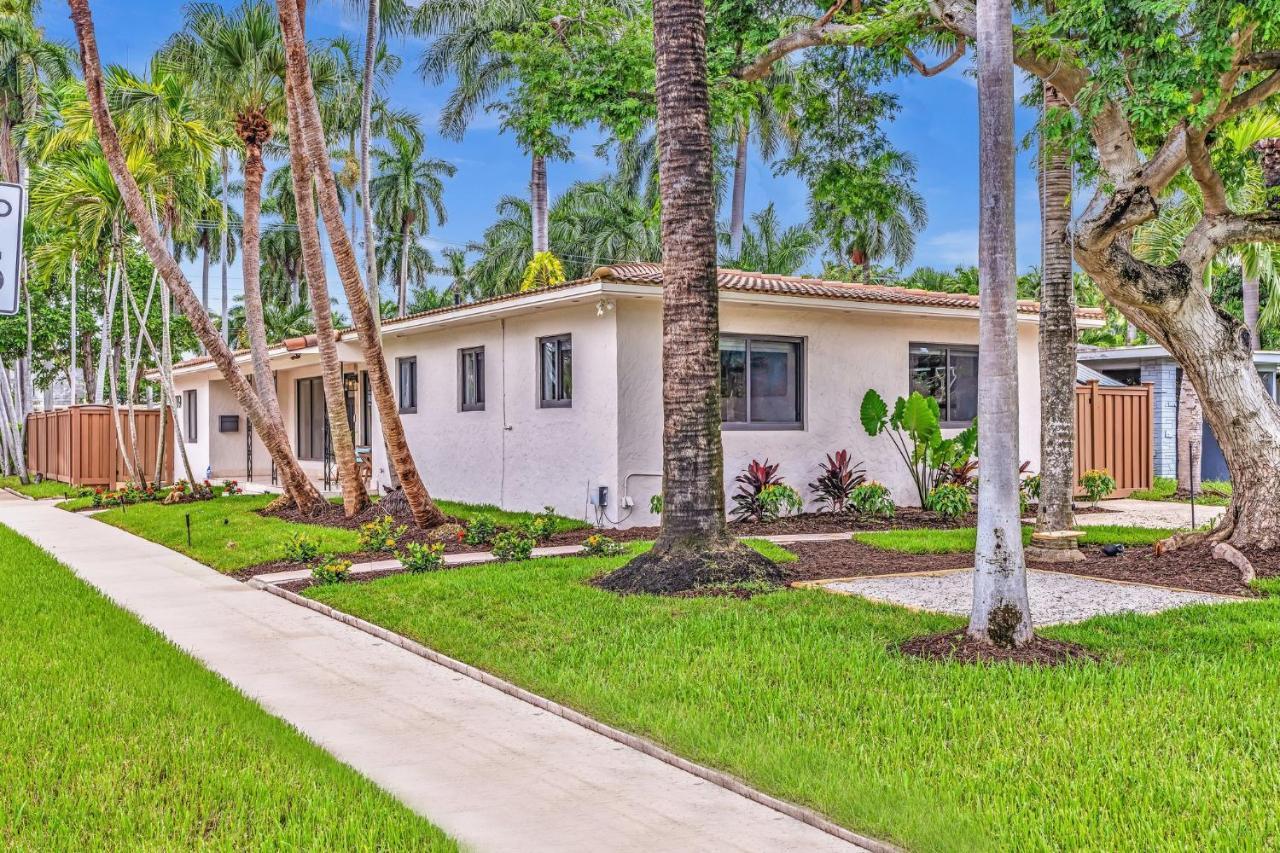 Tropical Oasis With Pool 10 Mins Airport & 5 Mins Holiday home Hollywood